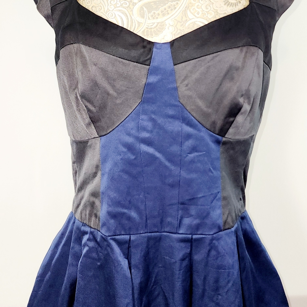 French Connection Structured A-Line Dreamer Dress - image 4